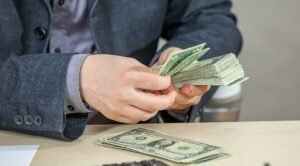 The-Ultimate-Guide-to-Fast-Cash-Loans