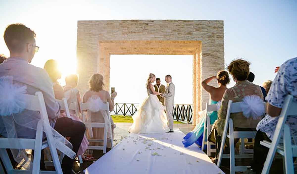 How-to-Plan-a-Wedding-Everyone-Will-Talk-About