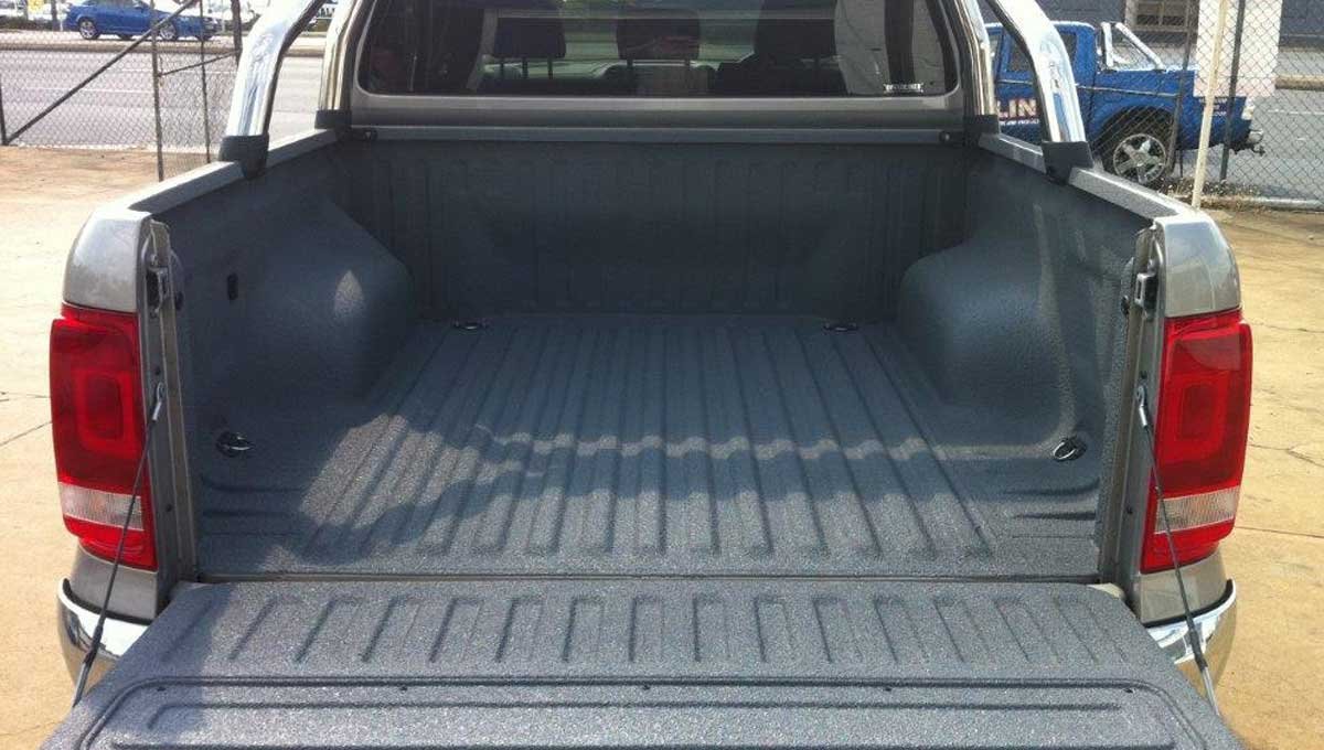 Top 5 Benefits of Using a Bed Liner Spray Kit for Vehicle Protection