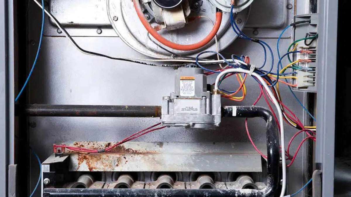 why-is-my-gas-furnace-blowing-cold-air-gas-supply-1